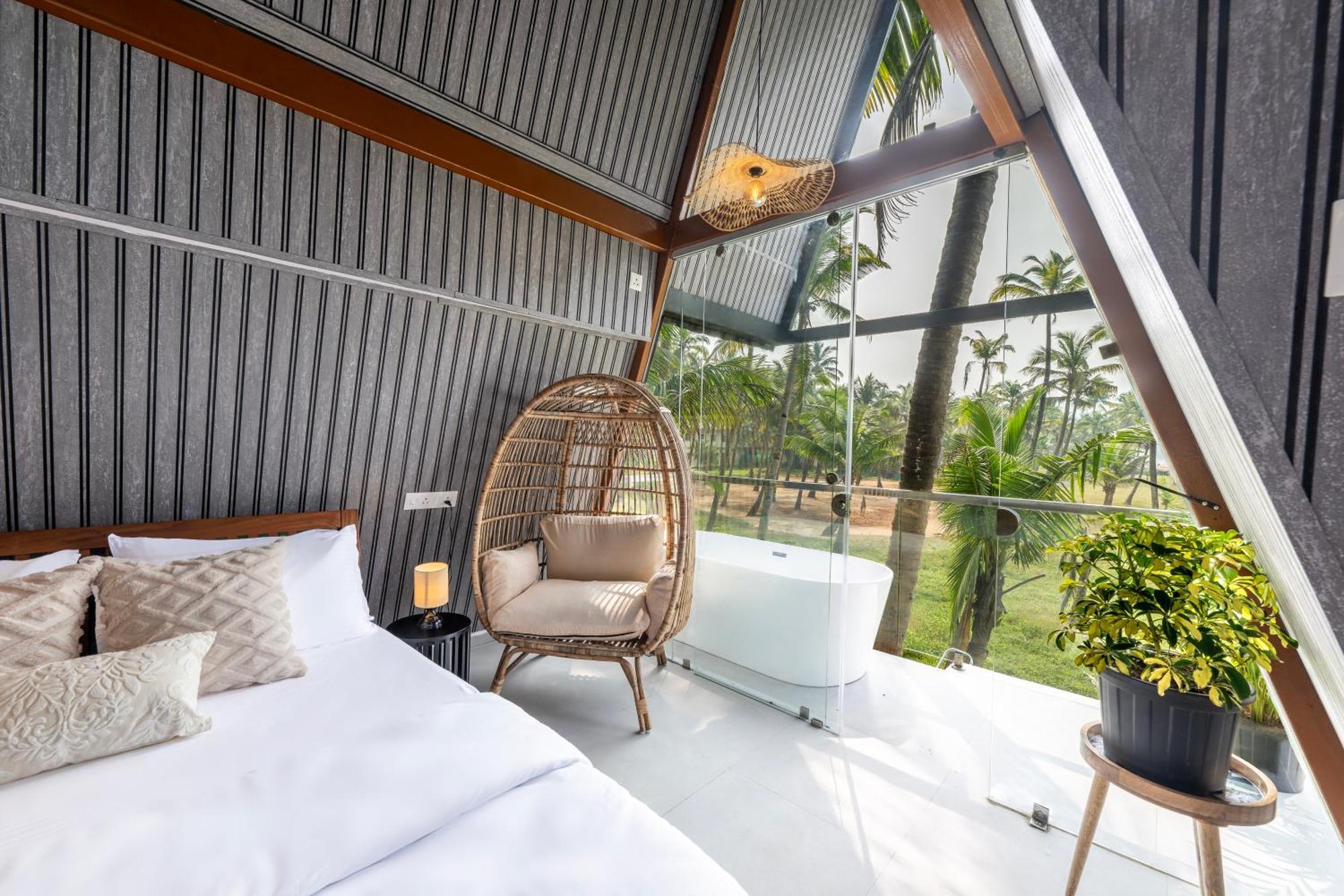 The Rose Goa Beach Resort Agonda Esterno foto