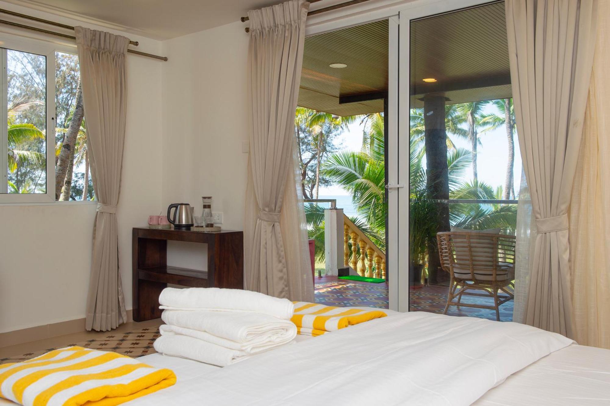 The Rose Goa Beach Resort Agonda Esterno foto